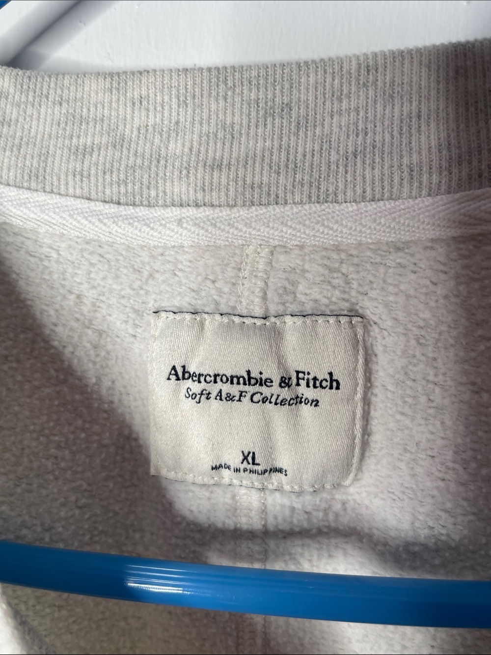 Abercrombie & Fitch XL Crewneck Sweatshirt Gray Classic Ladies Long Sleeves - Picture 2 of 8